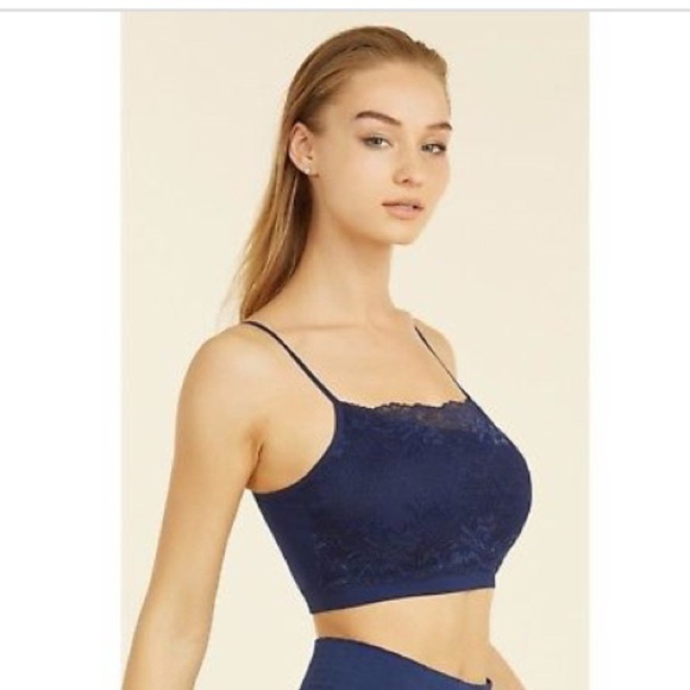 Seamless padded lace bralette-pick a color 🎉HP🎉 - Picture 4 of 8